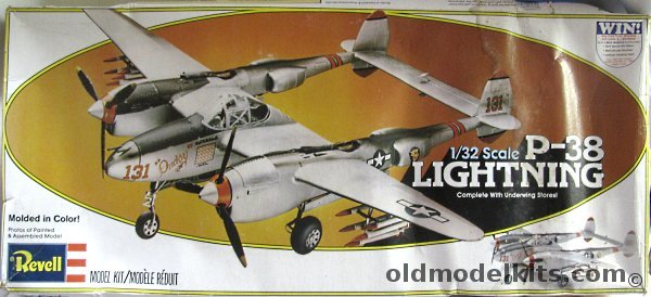 Revell 1/32 Lockheed P-38J Lightning, 4700 plastic model kit